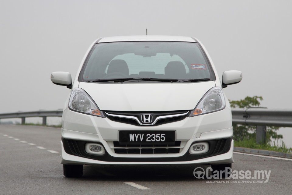 Honda Jazz GE Facelift (2011) Exterior