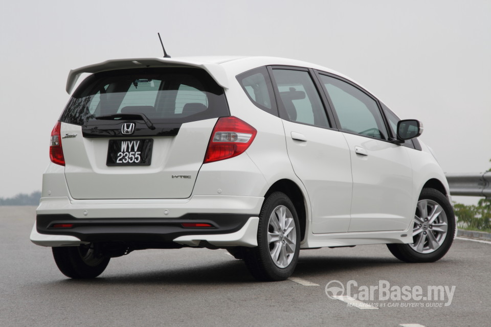 Honda Jazz GE Facelift (2011) Exterior