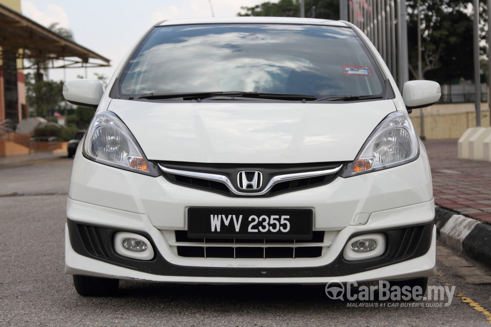 Honda Jazz GE Facelift (2011) Exterior