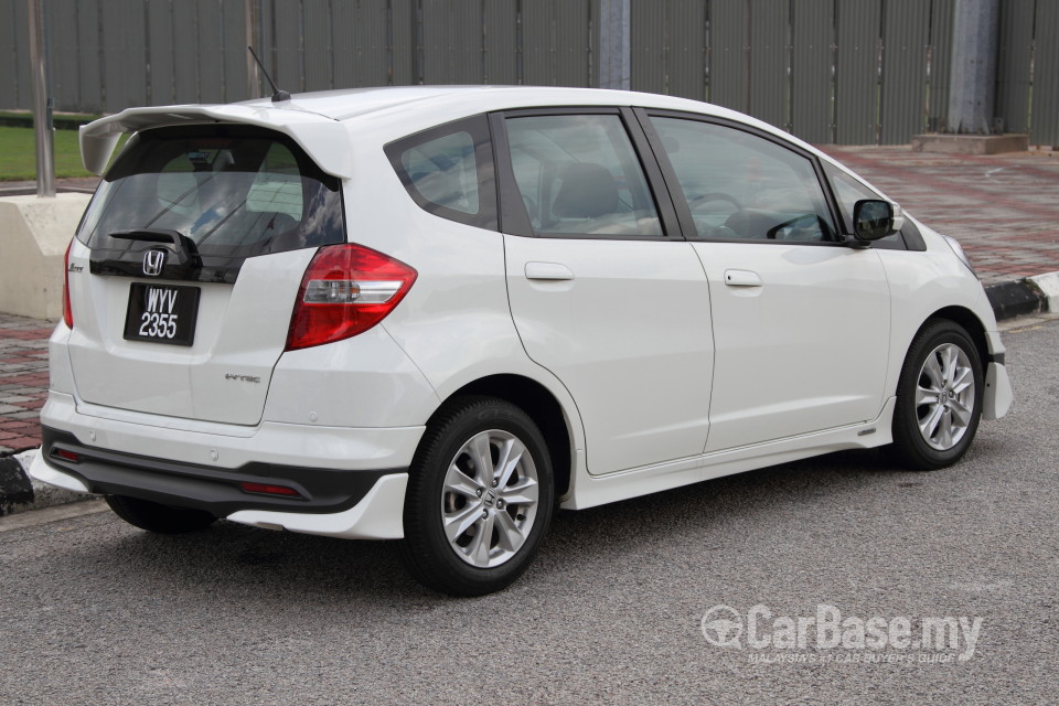 Honda Jazz GE Facelift (2011) Exterior