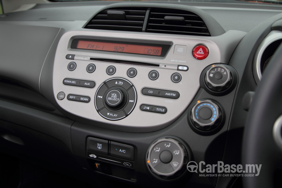Honda Jazz GE Facelift (2011) Interior