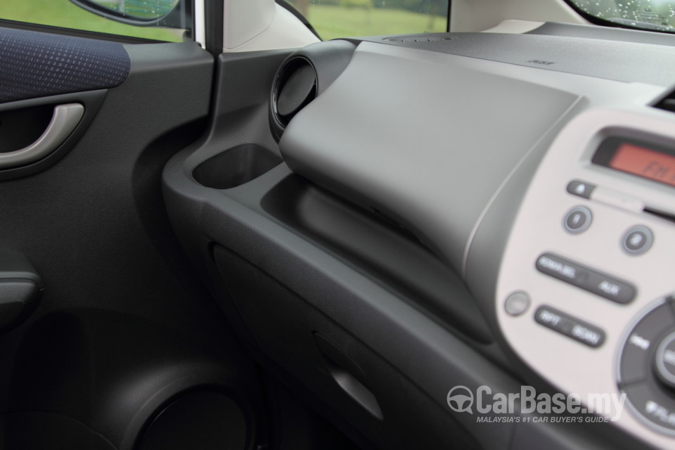 Honda Jazz GE Facelift (2011) Interior