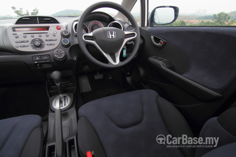 Honda Jazz GE Facelift (2011) Interior