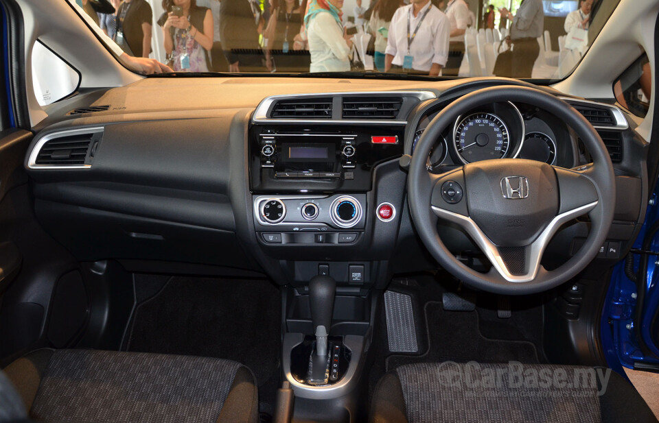 Audi Q5 FY (2019) Interior