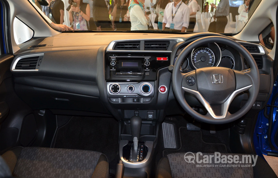 Honda Jazz GK (2014) Interior