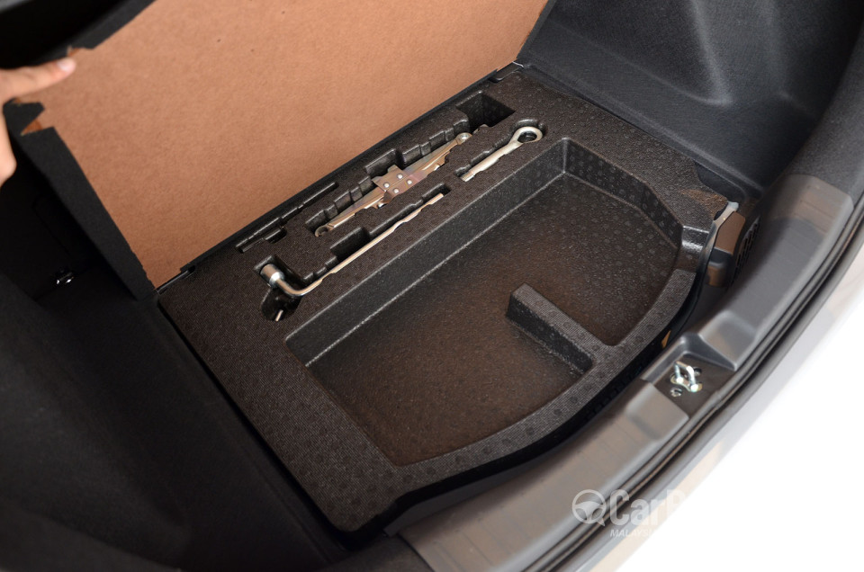 Honda Jazz GK (2014) Interior