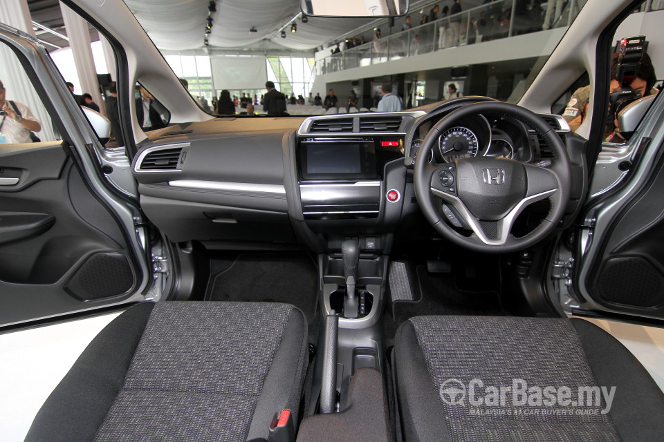 Honda Jazz GK (2014) Interior