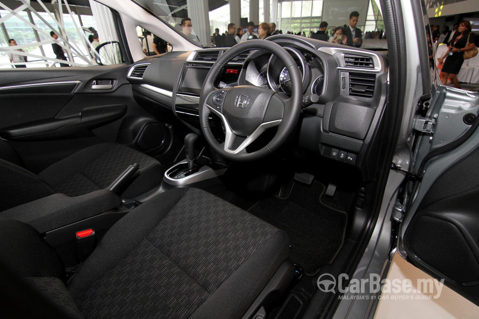Honda Jazz GK (2014) Interior