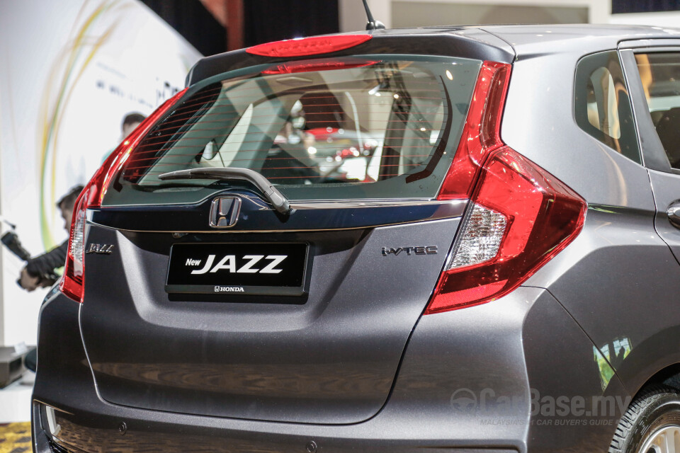 Nissan Grand Livina L11 Facelift (2013) Exterior