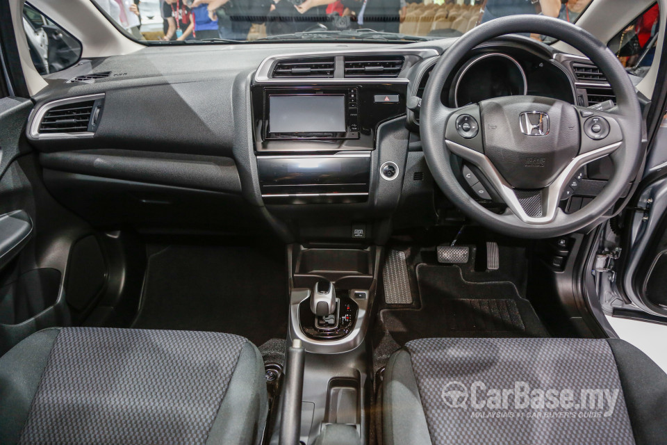 Honda Jazz GK Facelift (2017) Interior