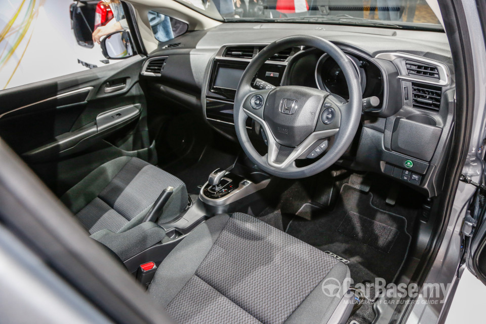 Honda Jazz GK Facelift (2017) Interior