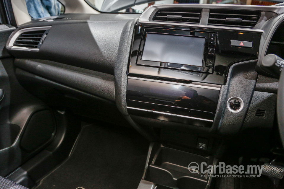 Honda Jazz GK Facelift (2017) Interior