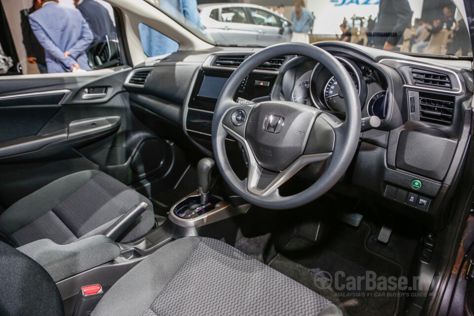 Toyota C-HR Mk1 (2018) Interior