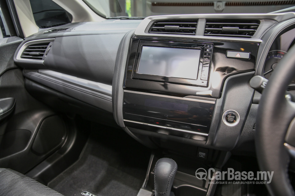 Honda Jazz GK Facelift (2017) Interior