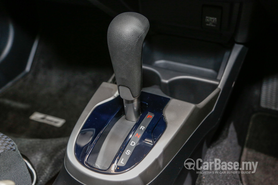Honda Jazz GK Facelift (2017) Interior