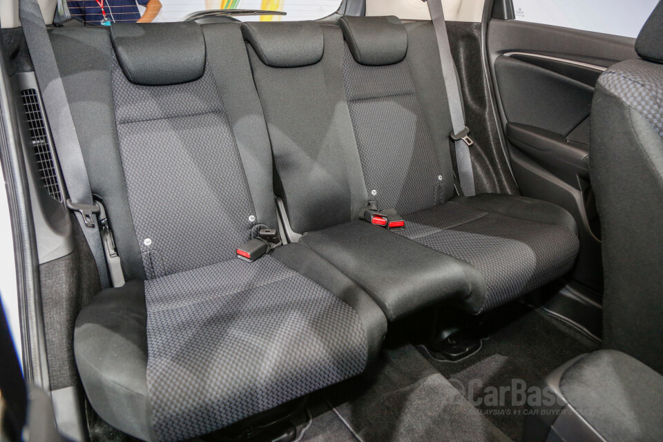 Nissan Navara D23 Facelift (2021) Interior