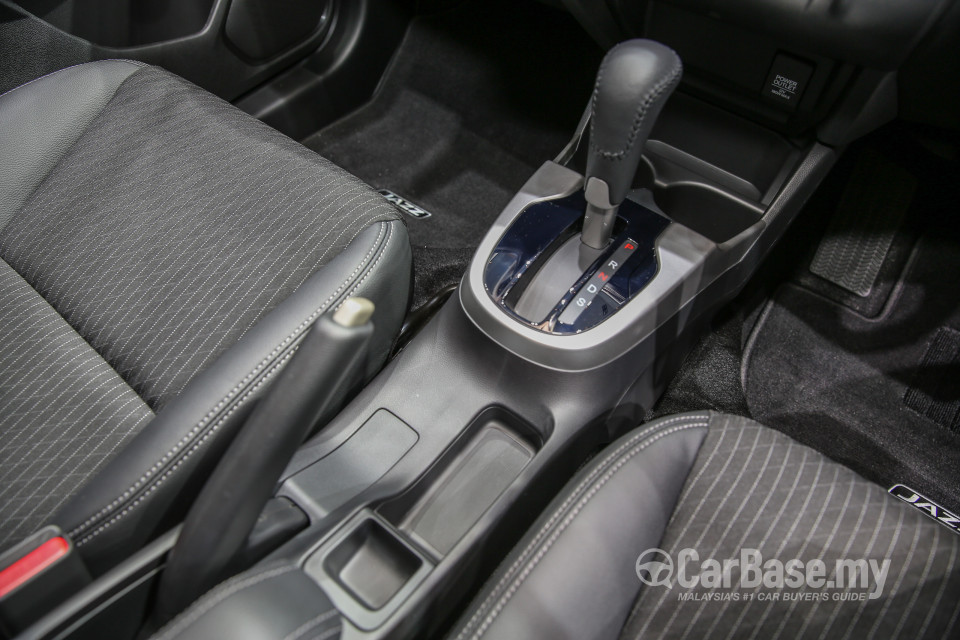 Honda Jazz GK Facelift (2017) Interior