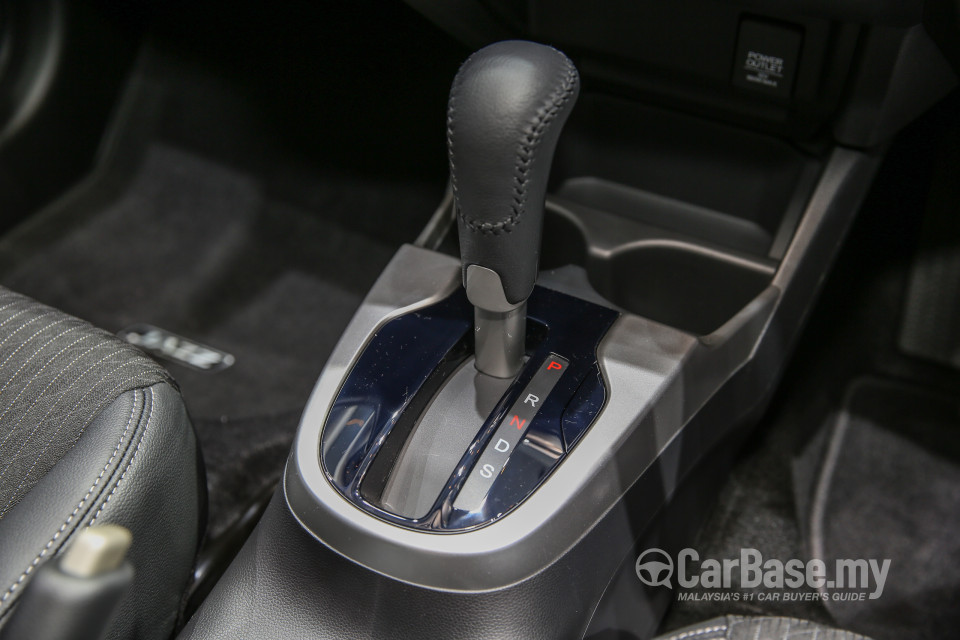 Honda Jazz GK Facelift (2017) Interior