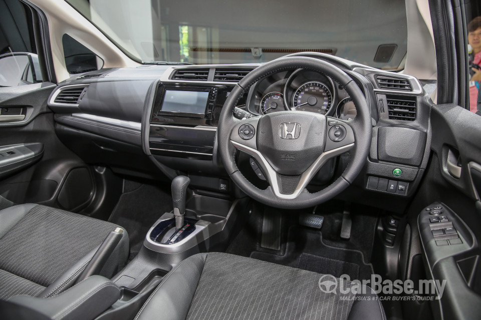 Honda Jazz GK Facelift (2017) Interior