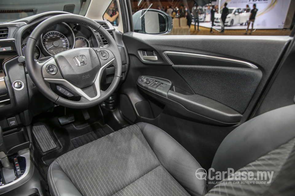 Honda Jazz GK Facelift (2017) Interior