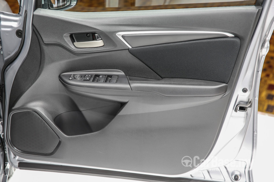 Honda Jazz GK Facelift (2017) Interior