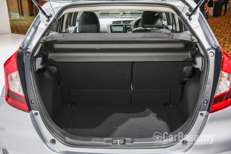 Honda Jazz GK Facelift (2017) Interior