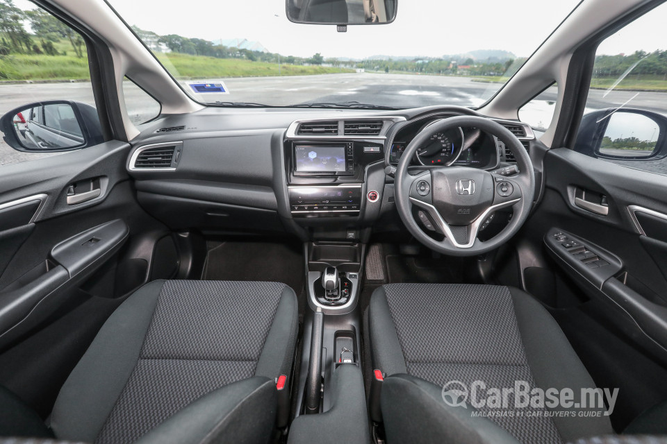 Honda Jazz GK Facelift (2017) Interior