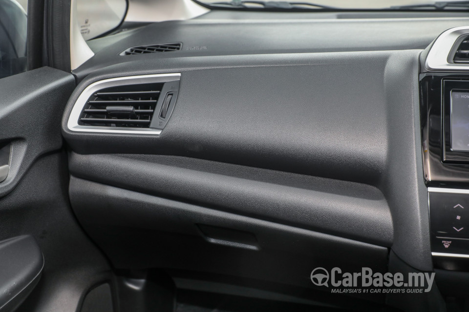 Honda Jazz GK Facelift (2017) Interior