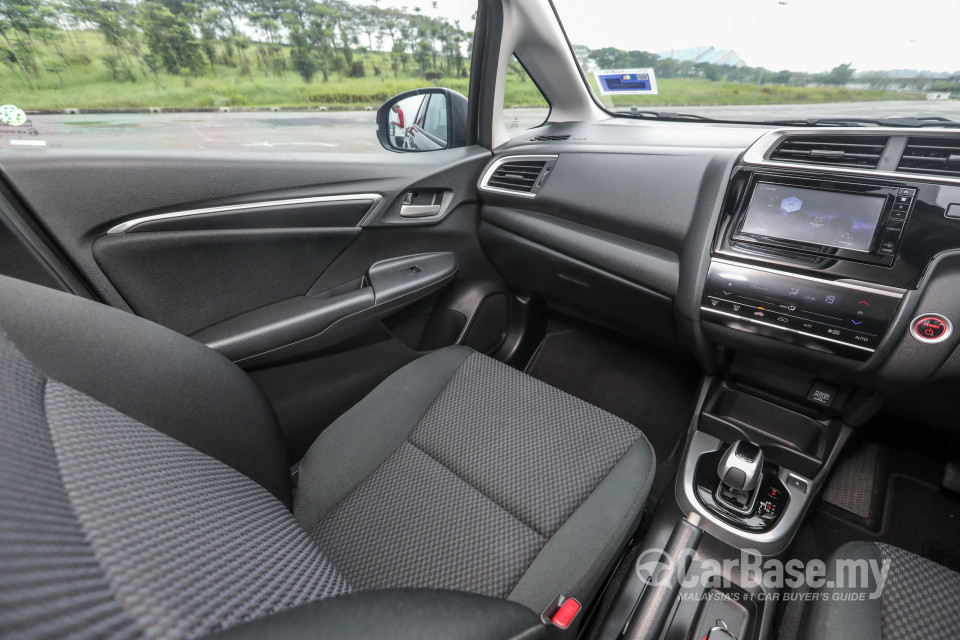 Honda Jazz GK Facelift (2017) Interior
