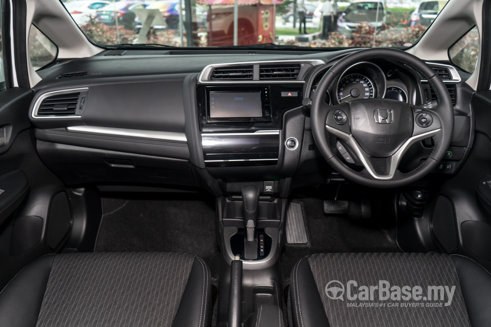 Honda Jazz GK Facelift (2017) Interior