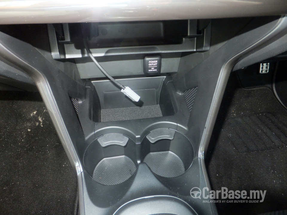 Honda CR-Z ZF1 Facelift (2013) Interior