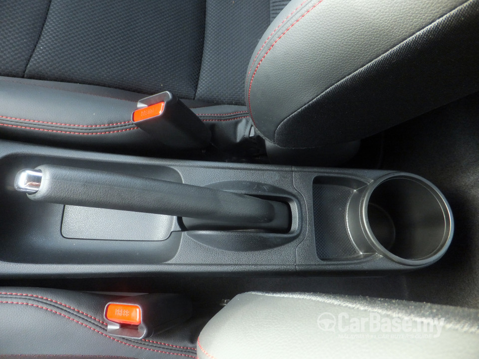 Honda CR-Z ZF1 Facelift (2013) Interior