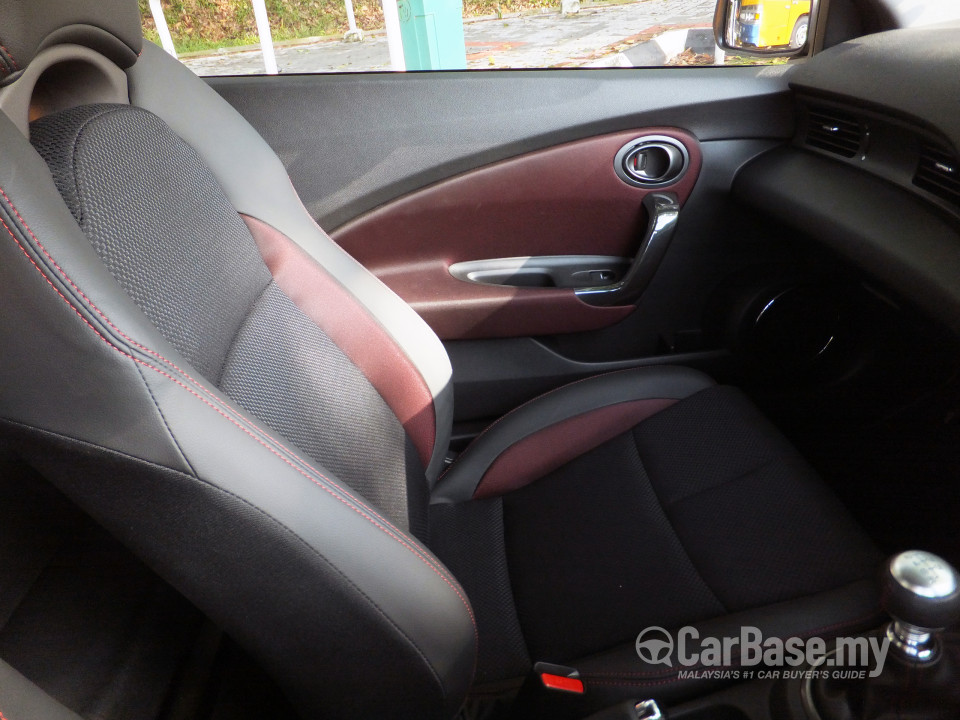 Honda CR-Z ZF1 Facelift (2013) Interior