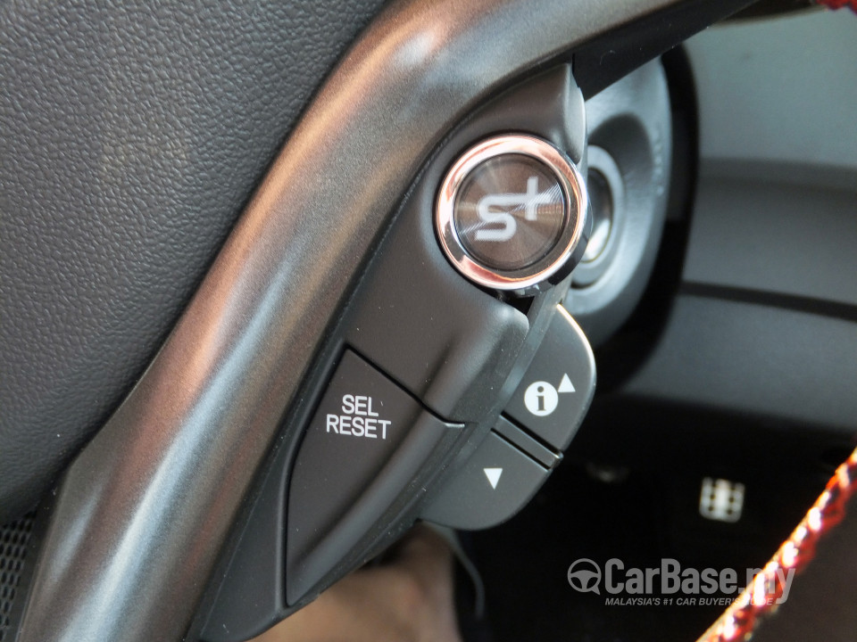 Honda CR-Z ZF1 Facelift (2013) Interior
