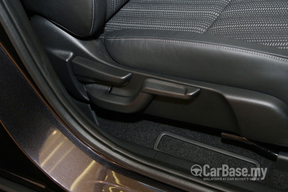 Honda HR-V RU (2015) Interior