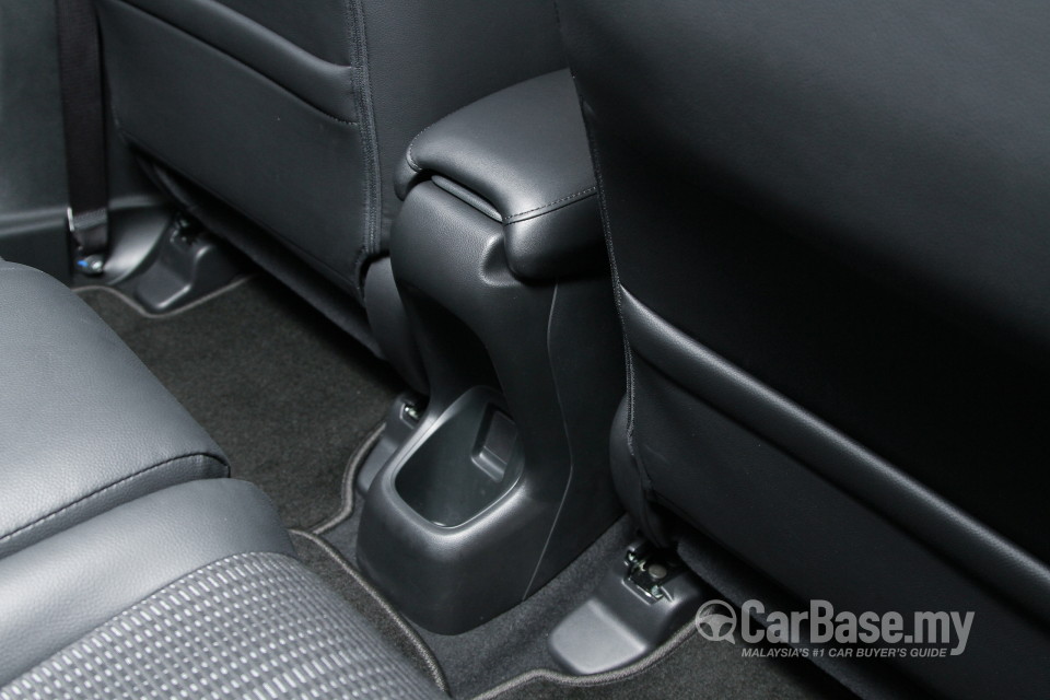 Honda HR-V RU (2015) Interior