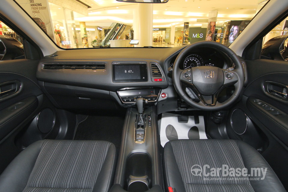 Honda HR-V RU (2015) Interior