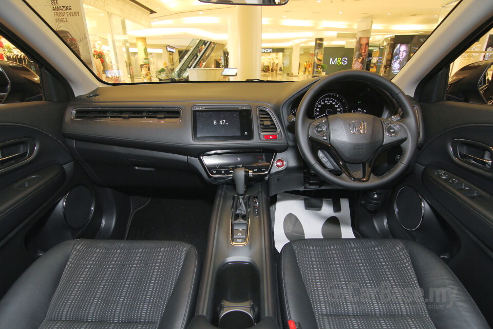 Mitsubishi ASX Mk1 Facelift (2013) Interior