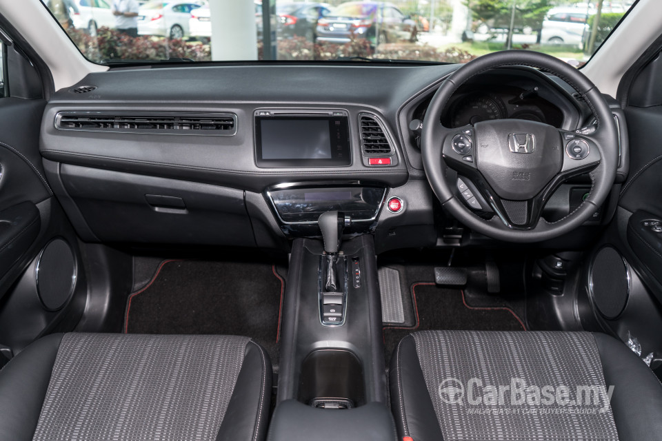 Honda HR-V RU (2015) Interior