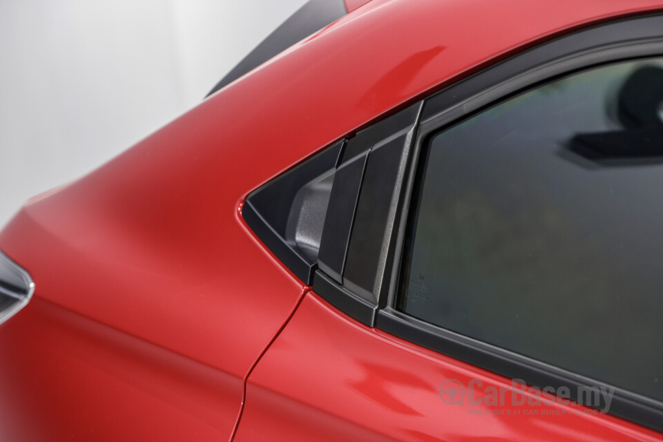 Honda HR-V RV (2022) Exterior