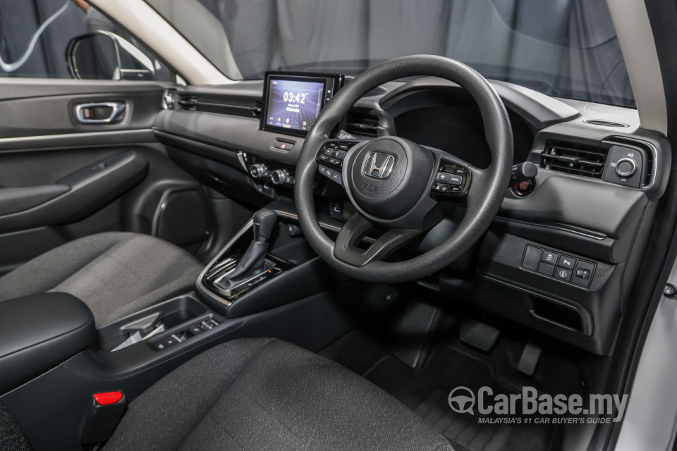 Honda HR-V RV (2022) Interior