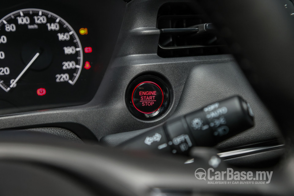 Honda HR-V RV (2022) Interior