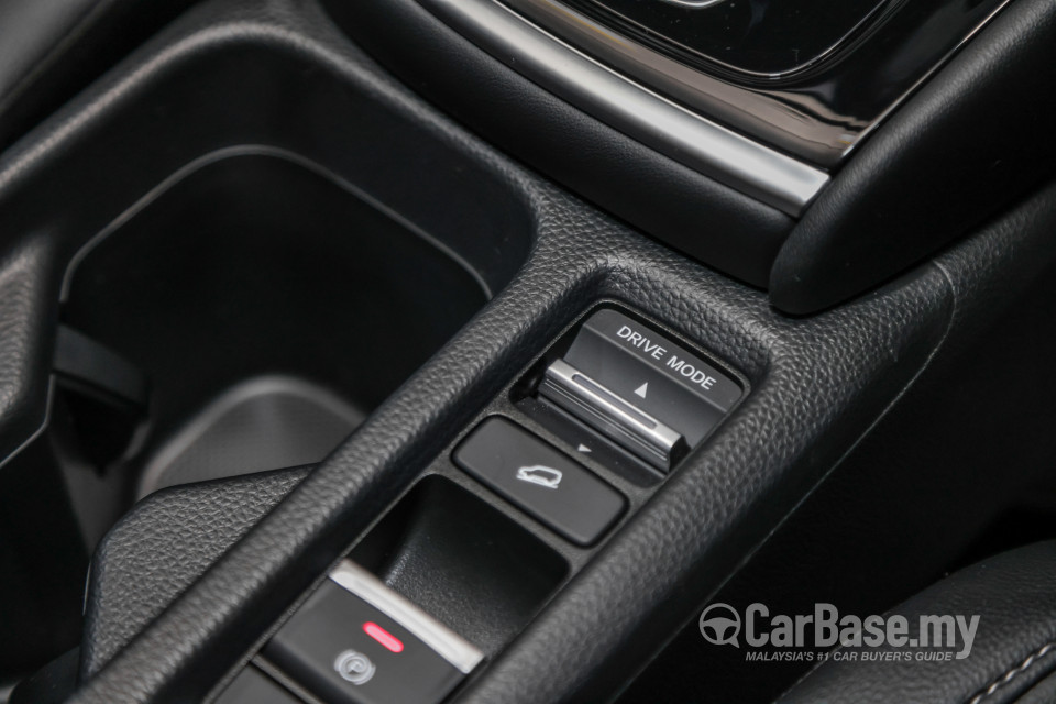Honda HR-V RV (2022) Interior