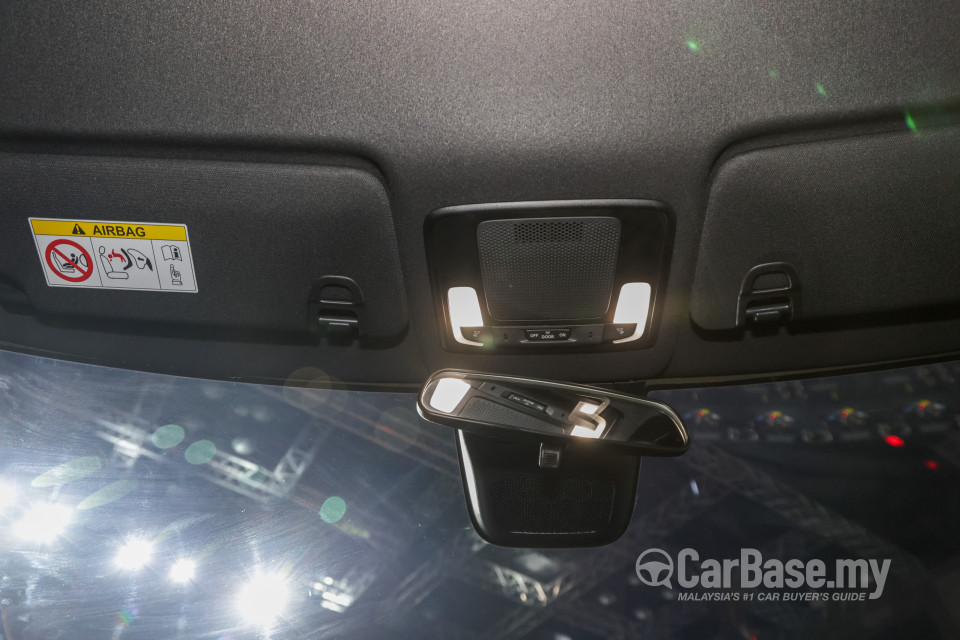 Honda HR-V RV (2022) Interior