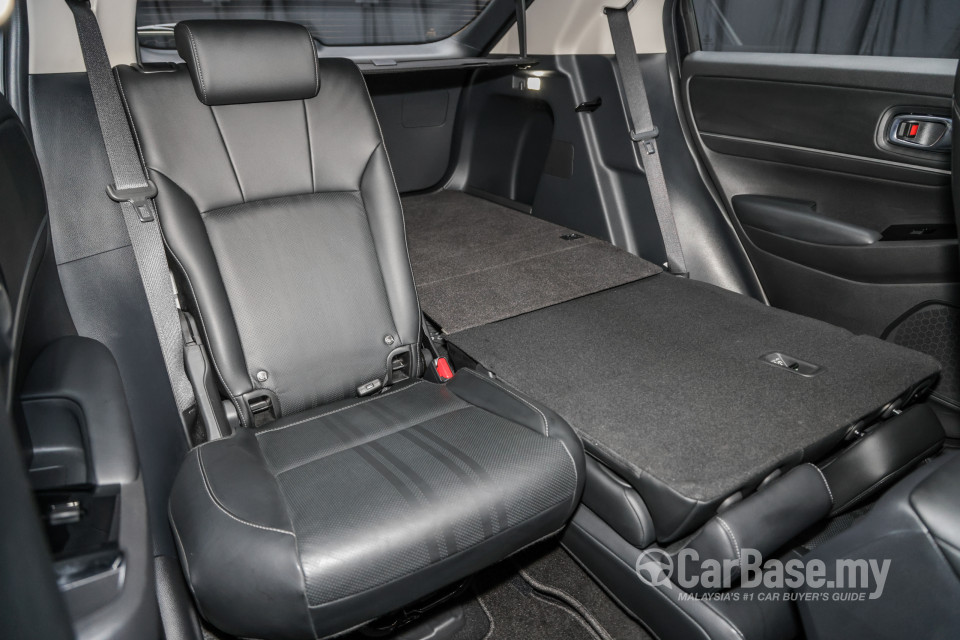 Honda HR-V RV (2022) Interior