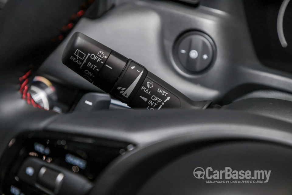 Honda HR-V RV (2022) Interior