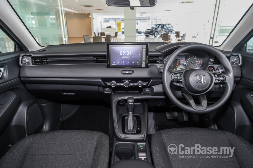 Honda HR-V RV (2022) Interior