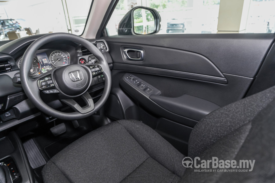 Honda HR-V RV (2022) Interior