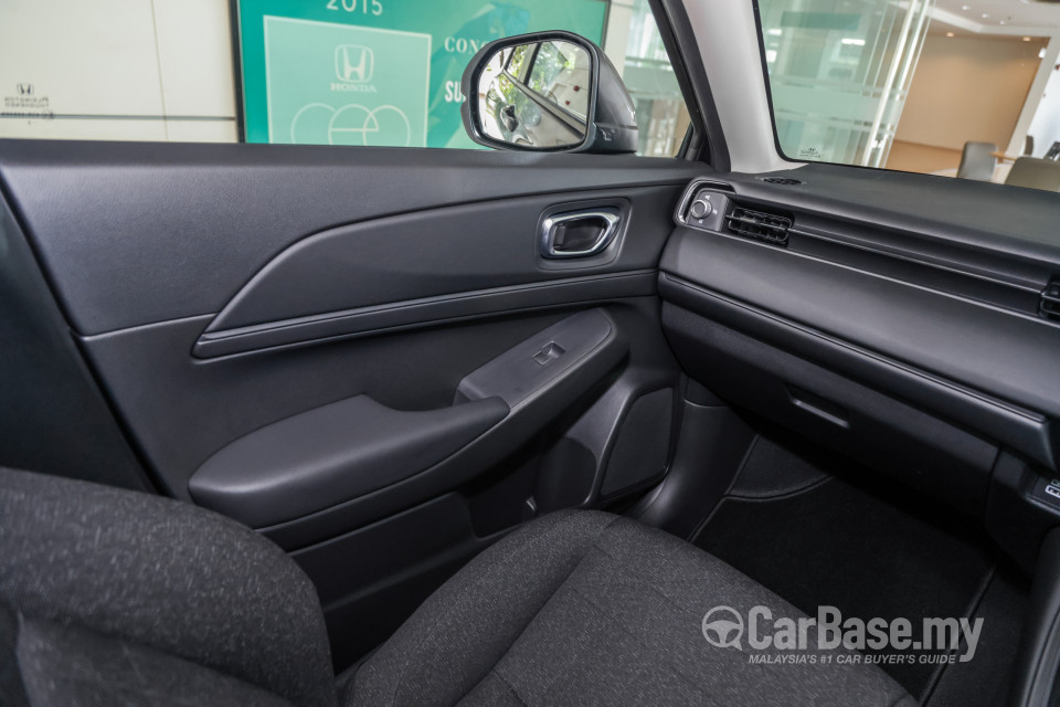Honda HR-V RV (2022) Interior