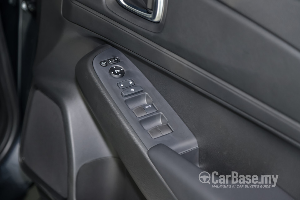 Honda HR-V RV (2022) Interior